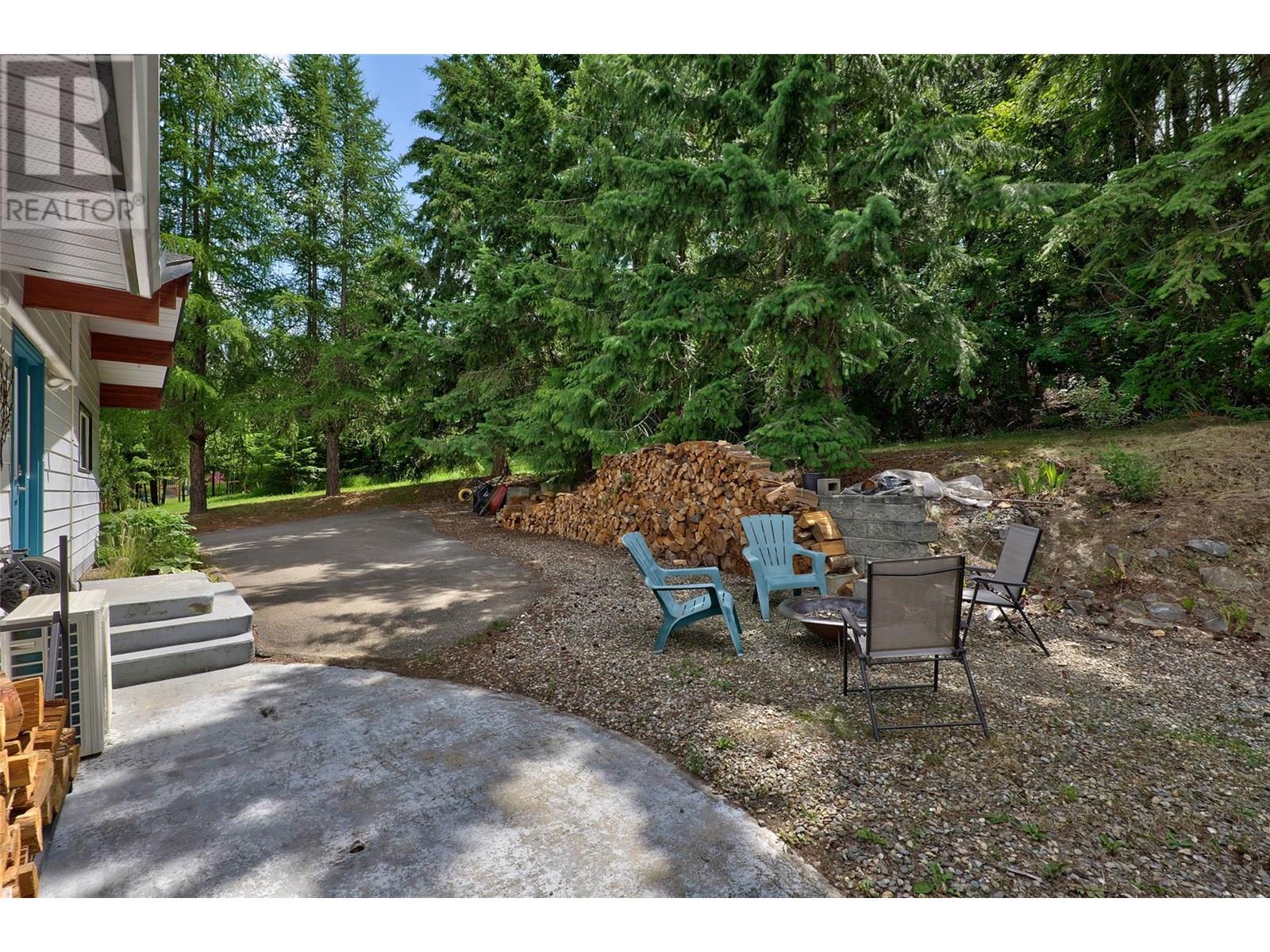 2250 Lakeview Drive, Blind Bay