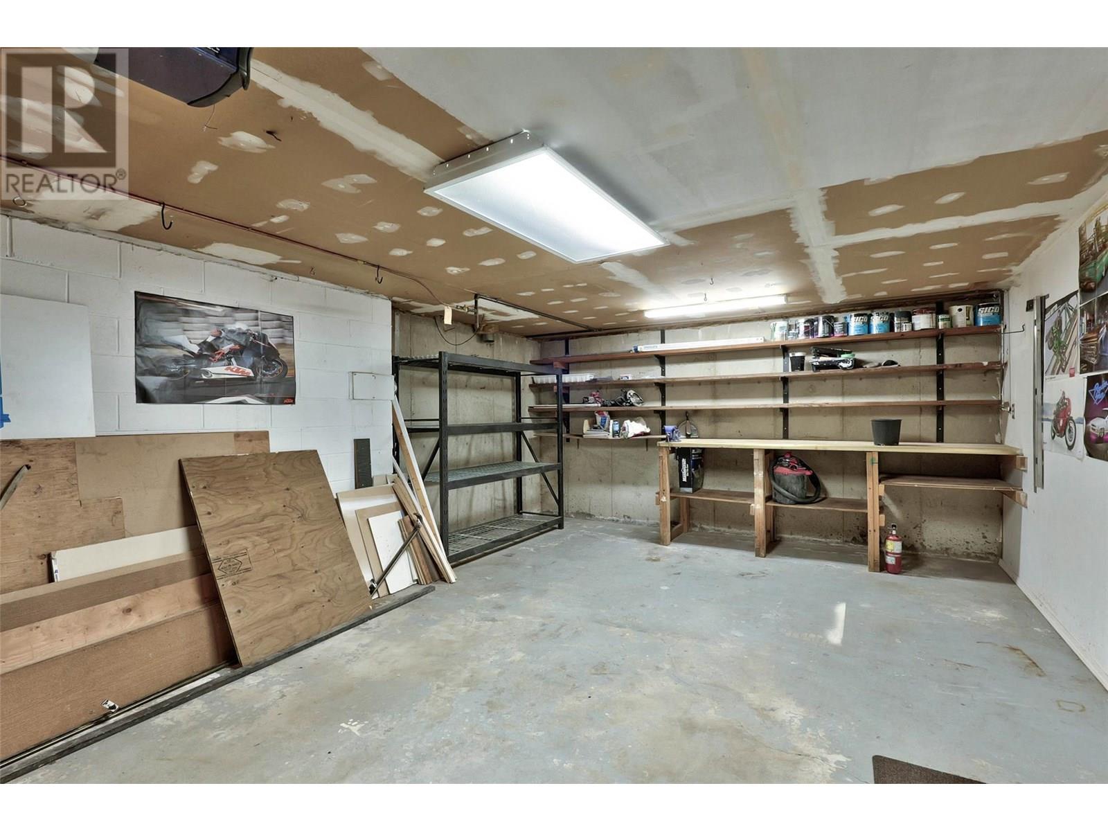 2250 Lakeview Drive, Blind Bay