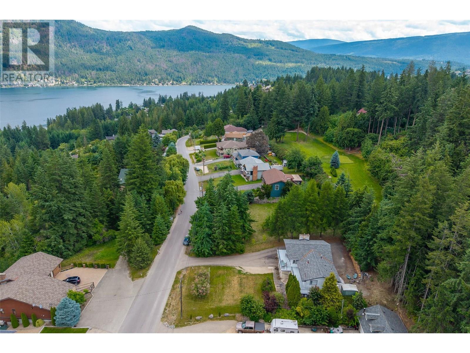 2250 Lakeview Drive, Blind Bay