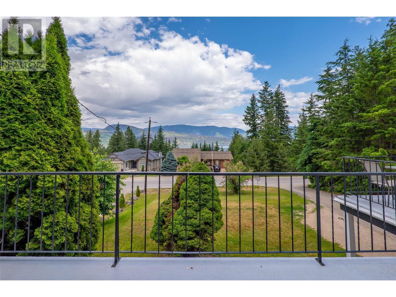 2250 Lakeview Drive, Blind Bay