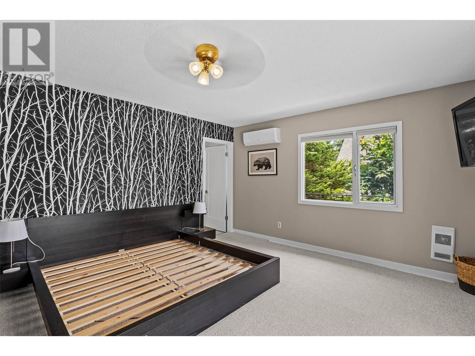 2250 Lakeview Drive, Blind Bay