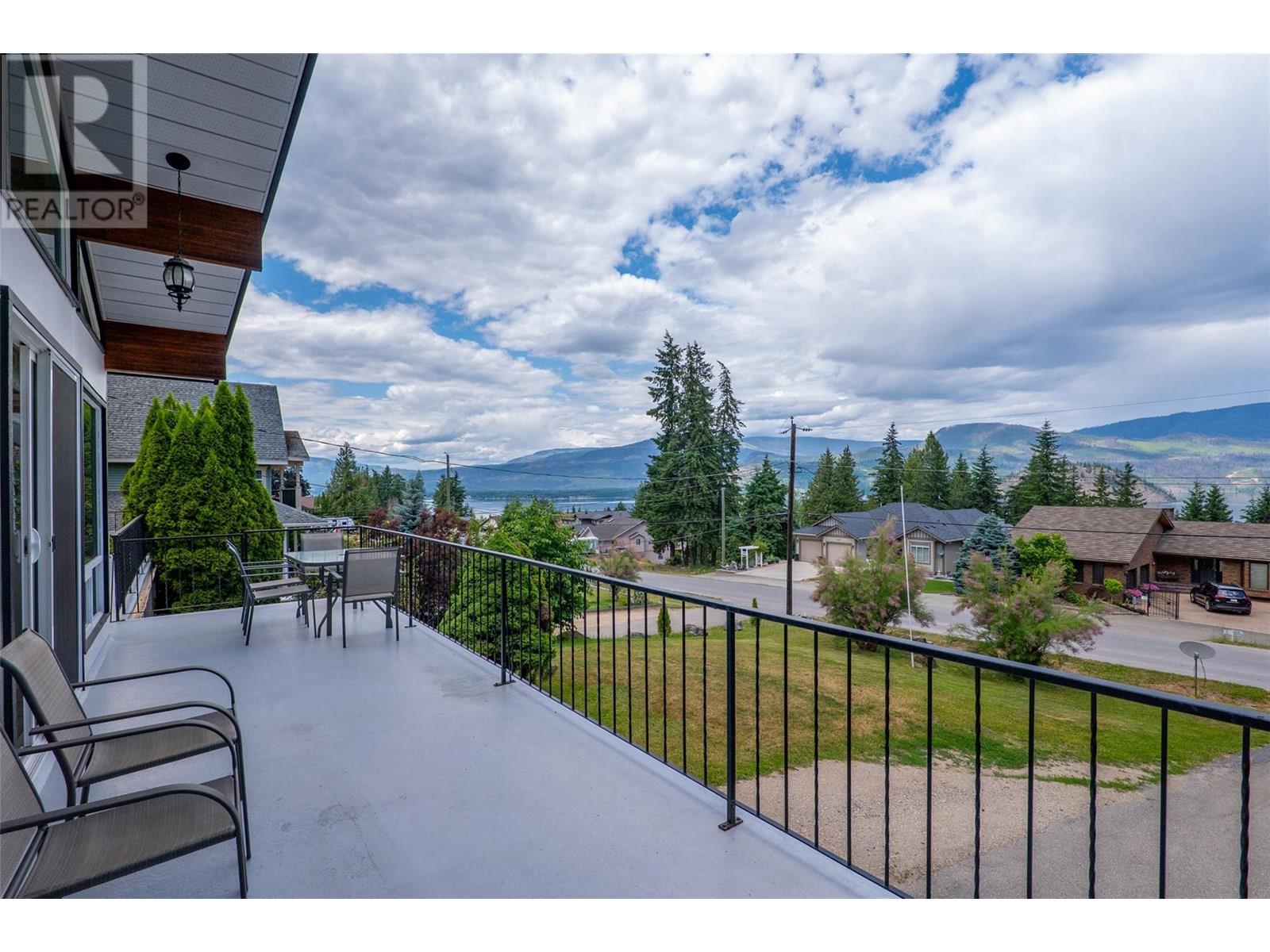 2250 Lakeview Drive, Blind Bay