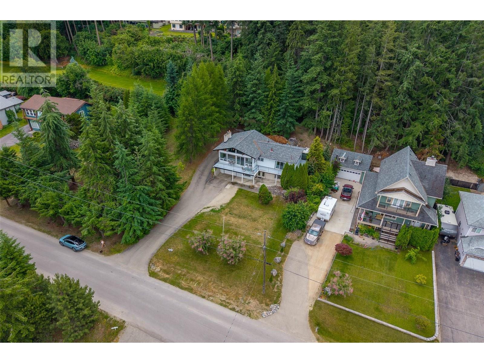 2250 Lakeview Drive, Blind Bay