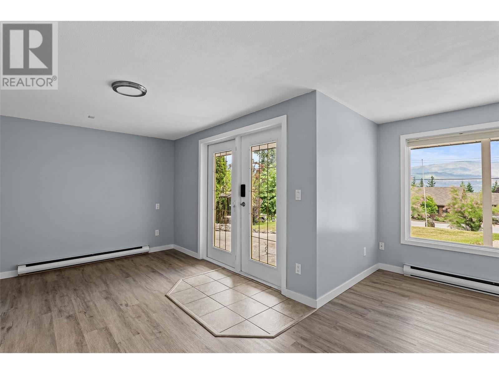 2250 Lakeview Drive, Blind Bay
