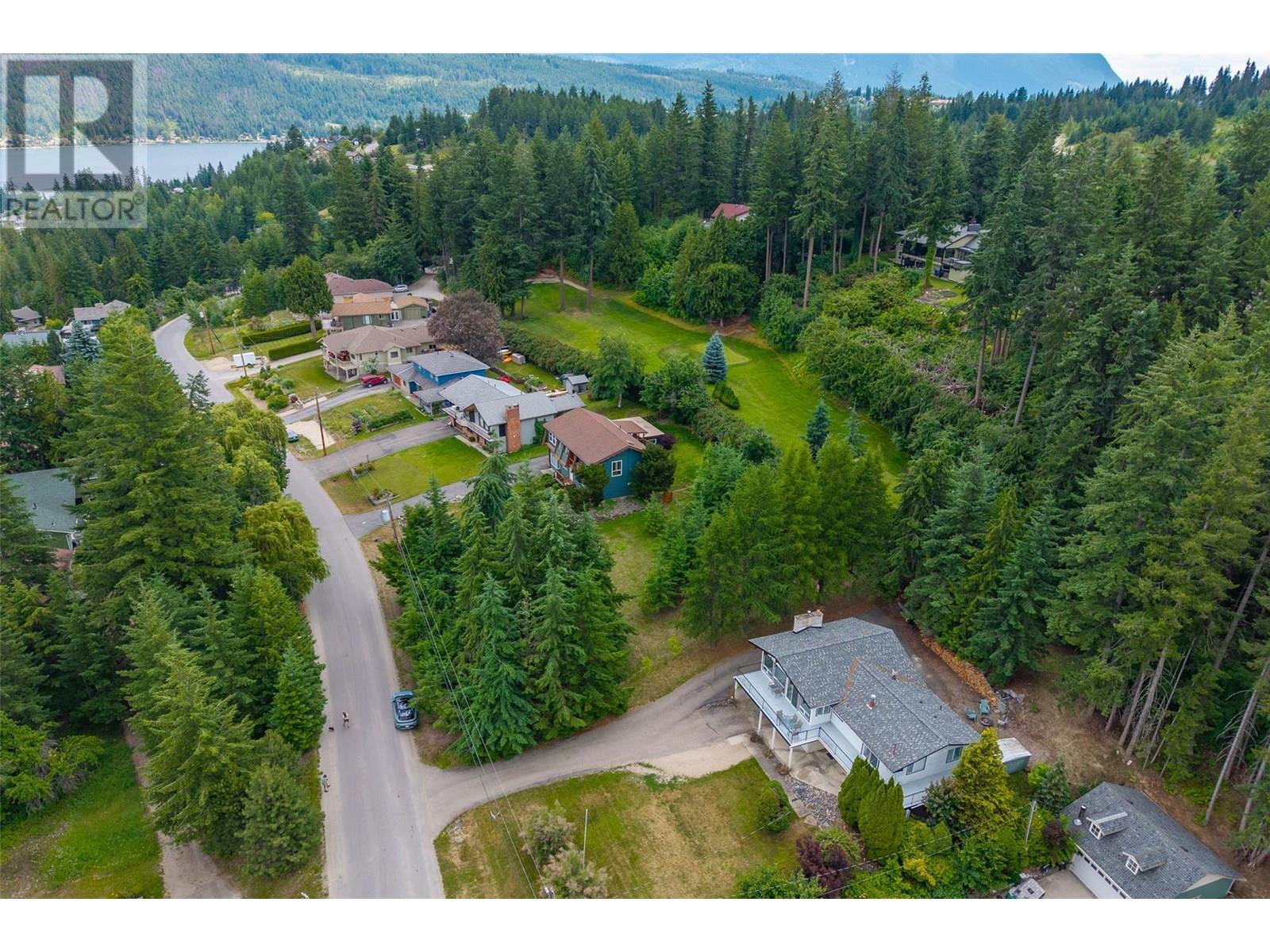2250 Lakeview Drive, Blind Bay