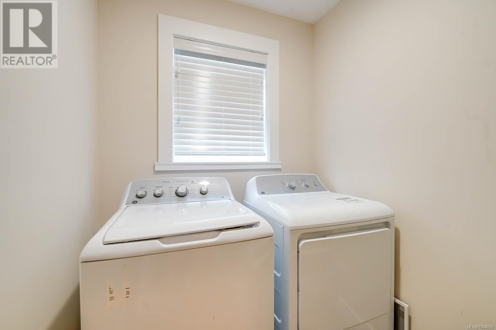 #2 2623 5th Ave - 21