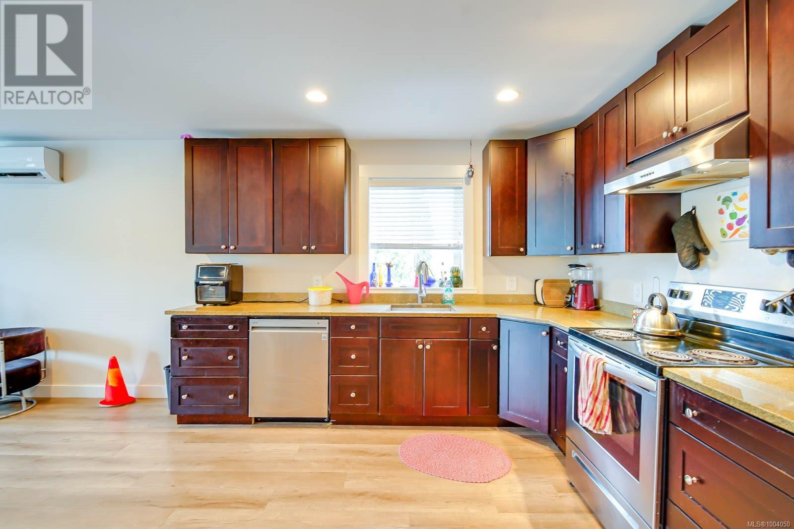 #2 2623 5th Ave - 6