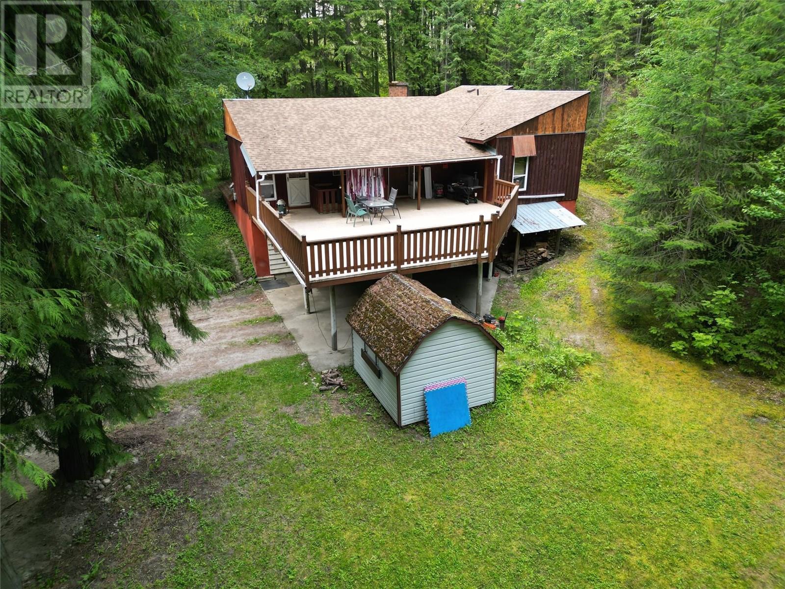 Photo 2 of 8043 97 A Highway, Mara BC
