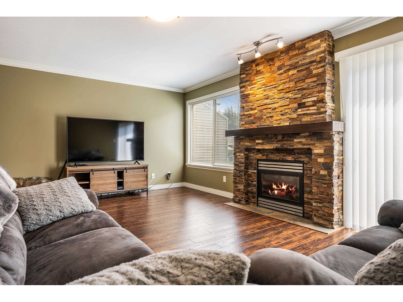 Photo 7 of 66 5556 Peach Road Garrison Crossing, Chilliwack BC