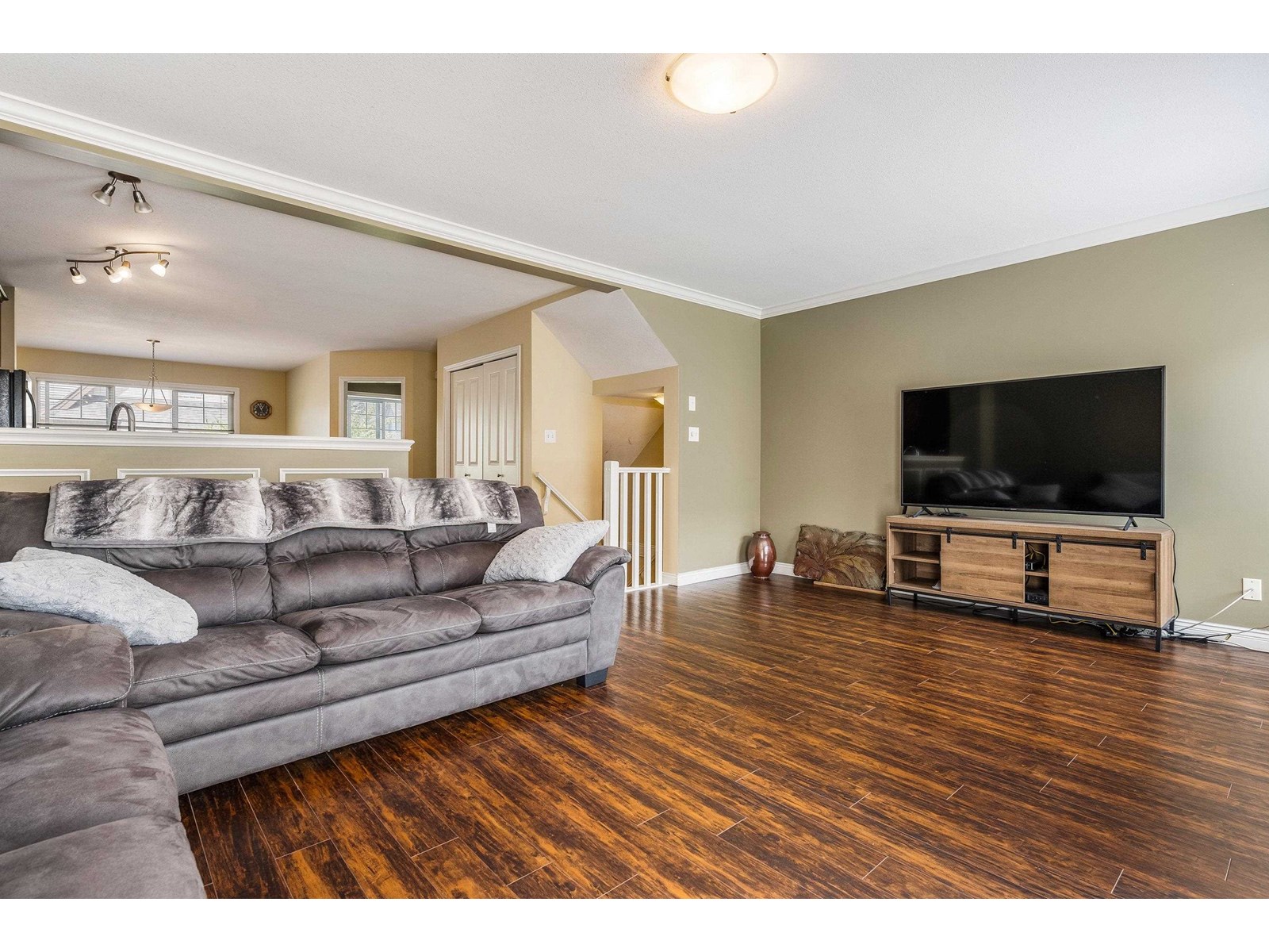 Photo 8 of 66 5556 Peach Road Garrison Crossing, Chilliwack BC