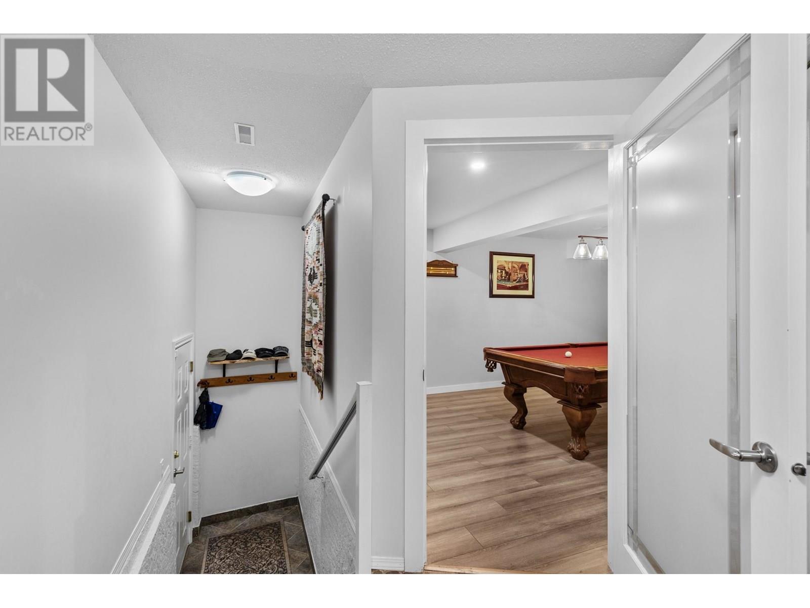  3838 Beach Avenue, Peachland