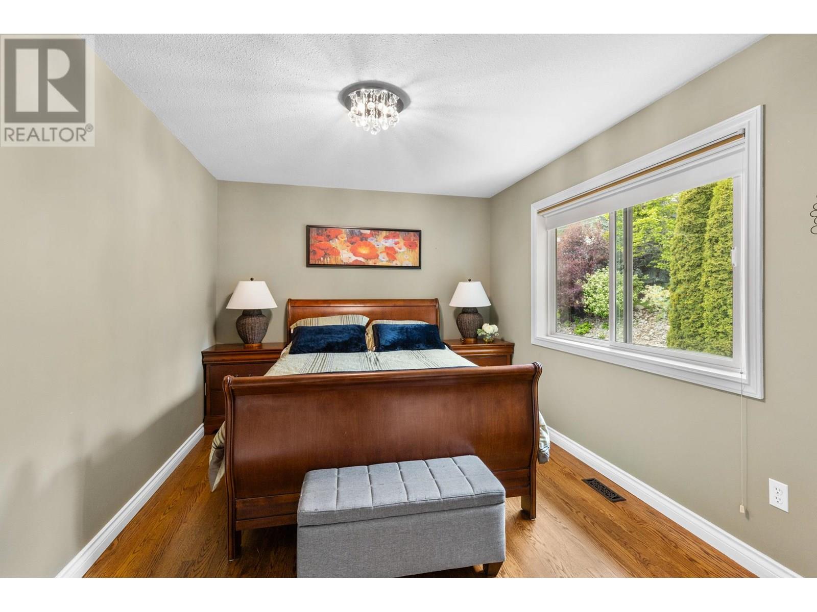  3838 Beach Avenue, Peachland
