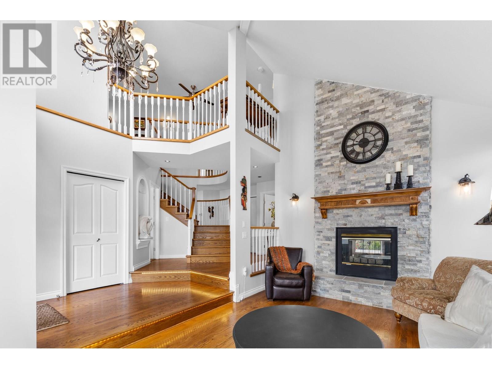  3838 Beach Avenue, Peachland