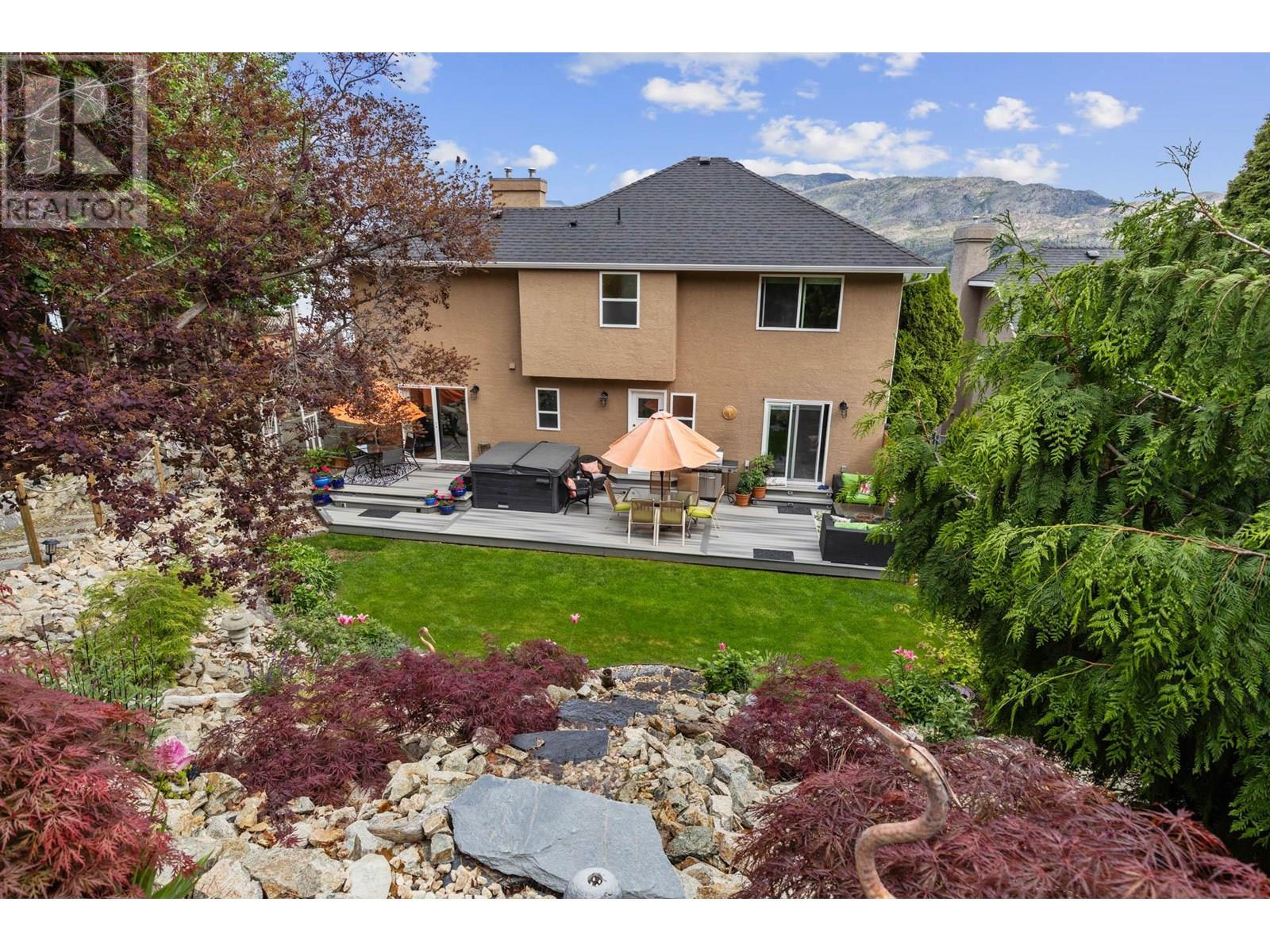 3838 Beach Avenue, Peachland