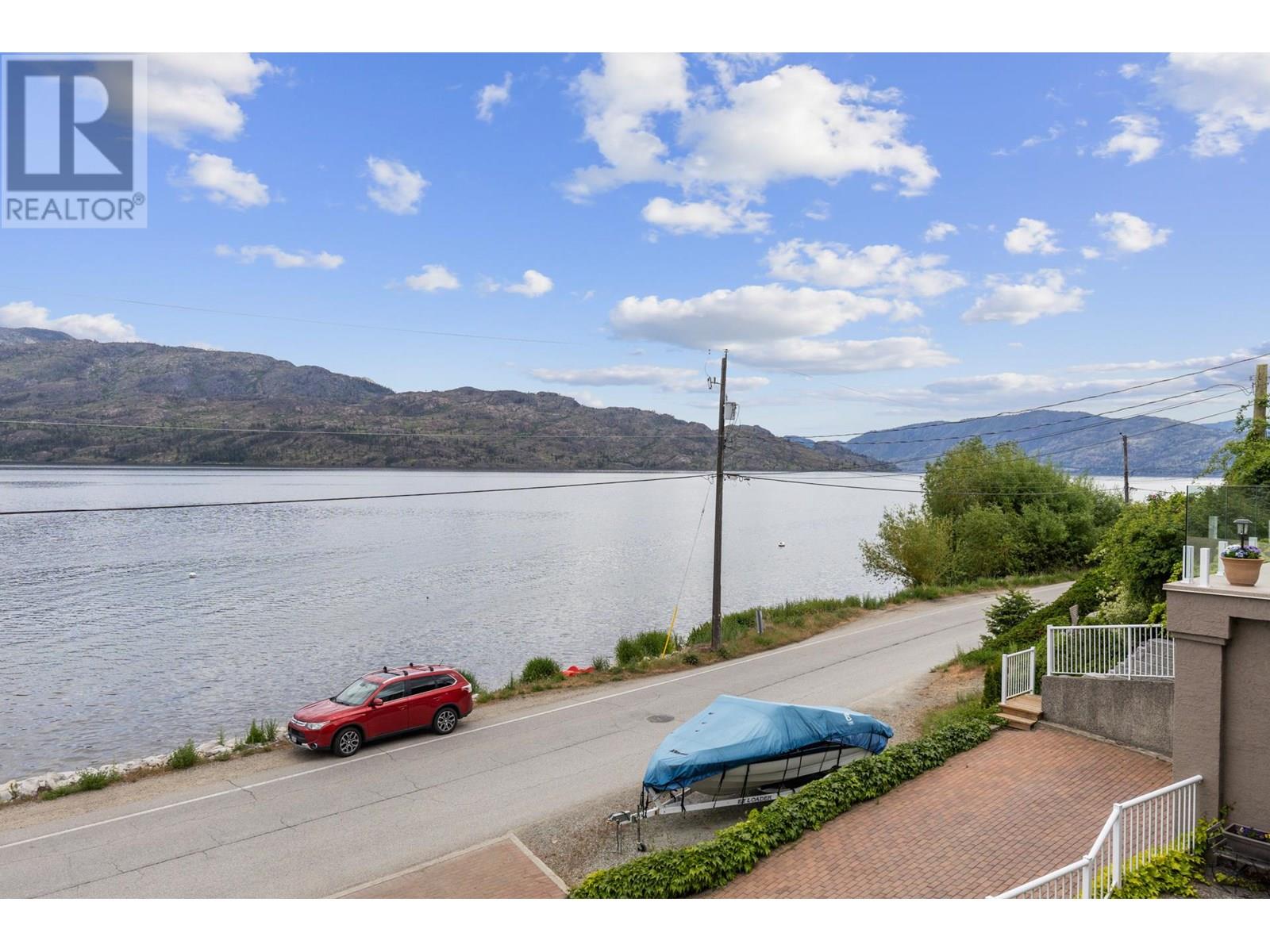  3838 Beach Avenue, Peachland