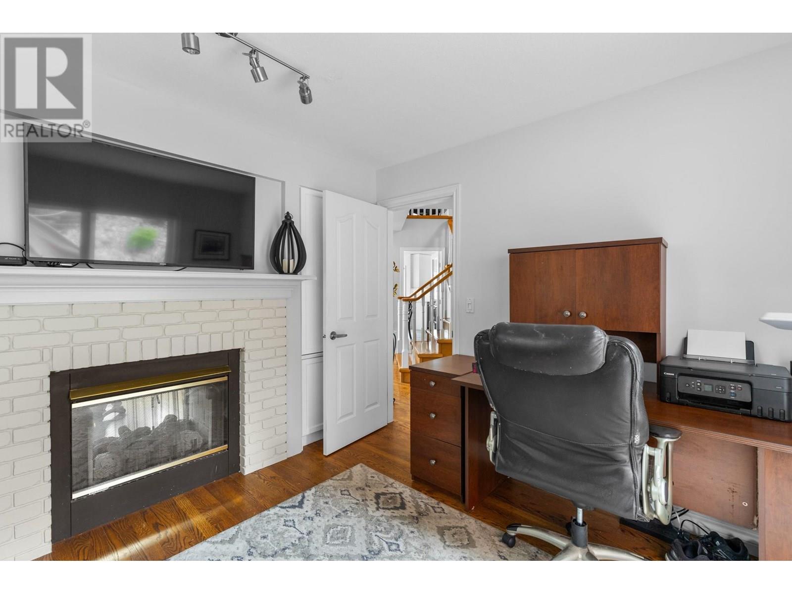  3838 Beach Avenue, Peachland