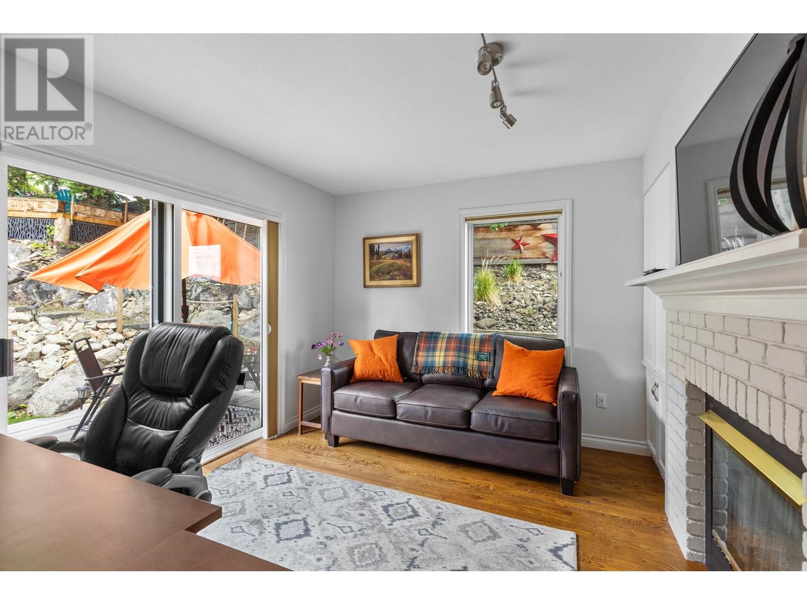  3838 Beach Avenue, Peachland