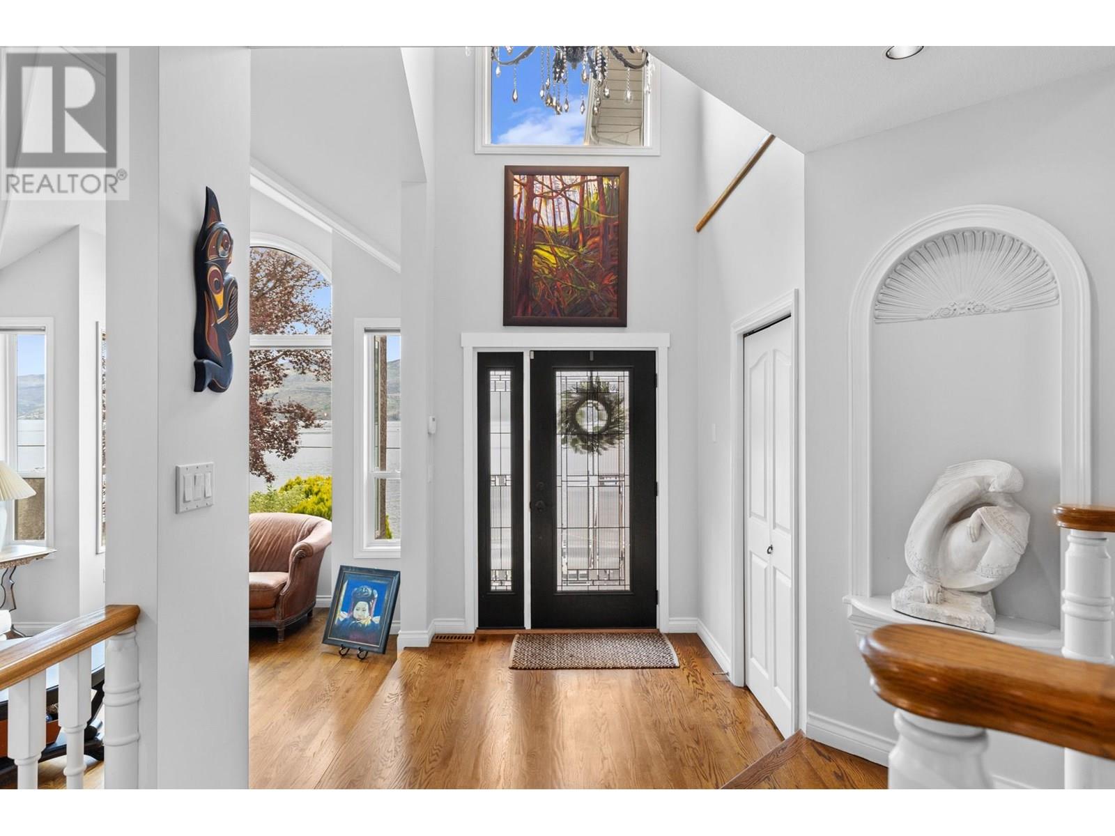  3838 Beach Avenue, Peachland