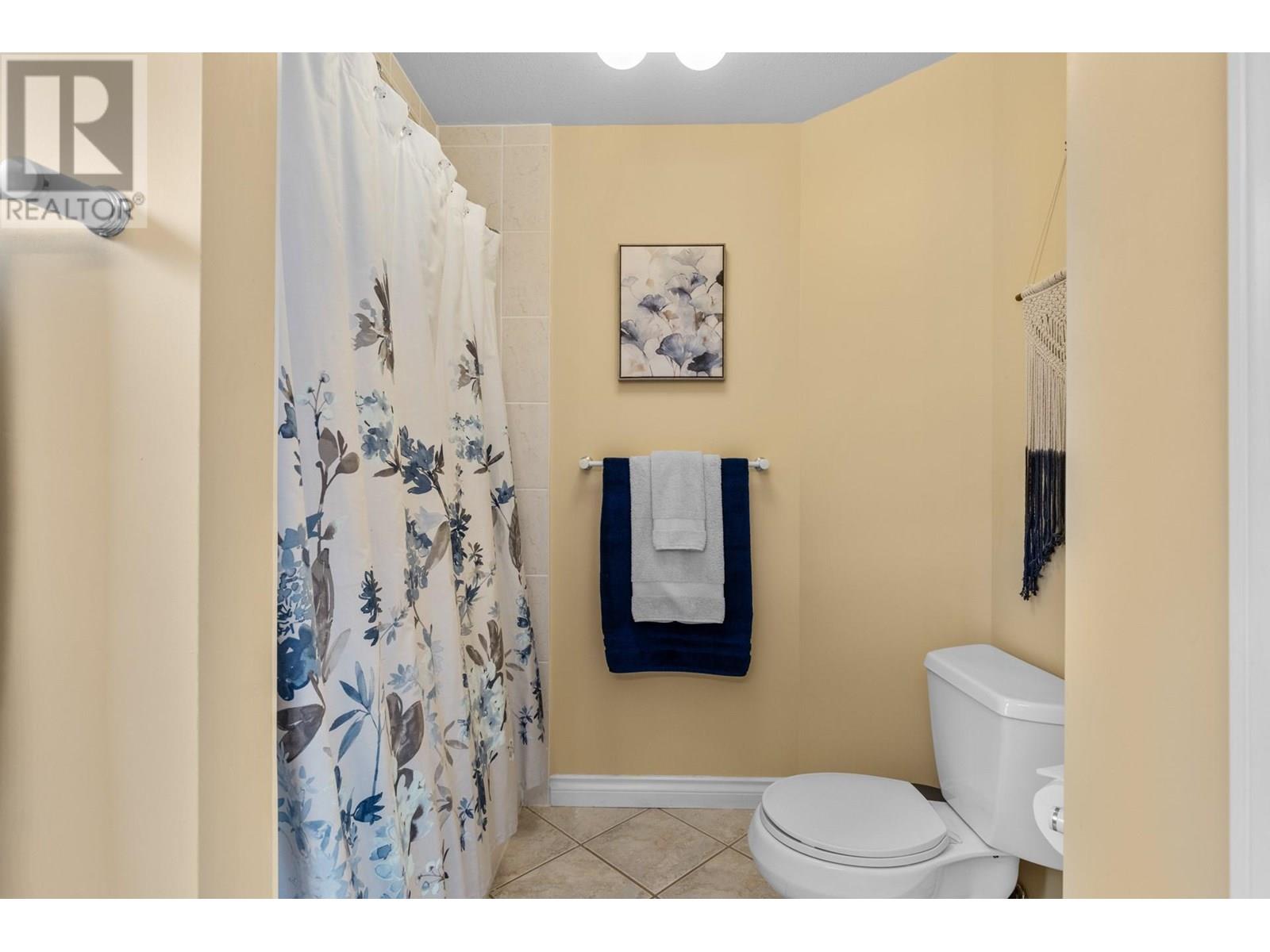  3838 Beach Avenue, Peachland