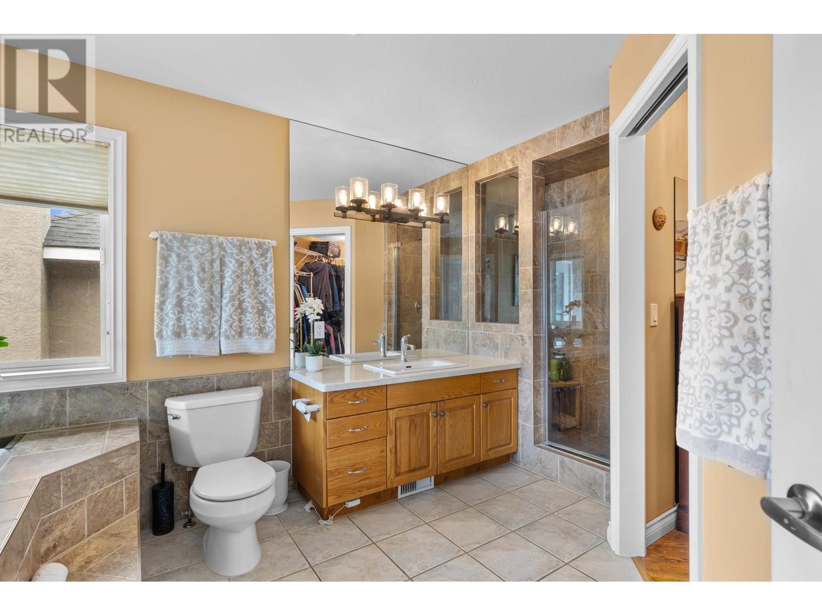  3838 Beach Avenue, Peachland