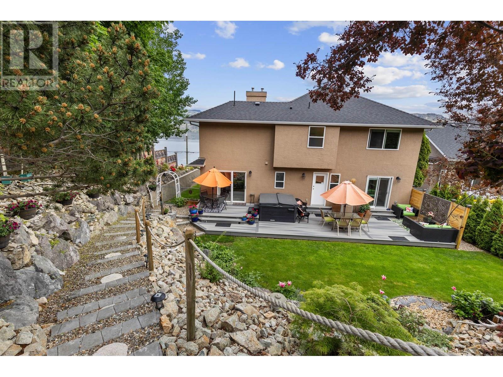  3838 Beach Avenue, Peachland