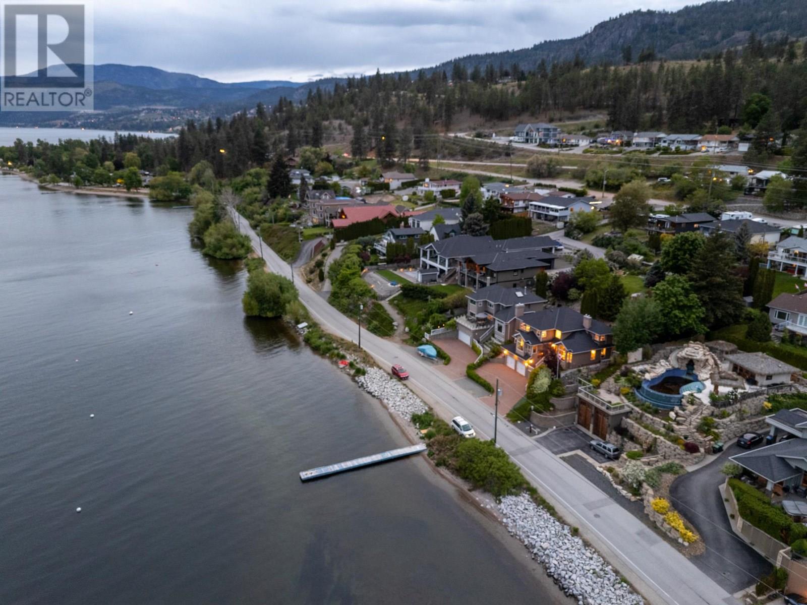  3838 Beach Avenue, Peachland
