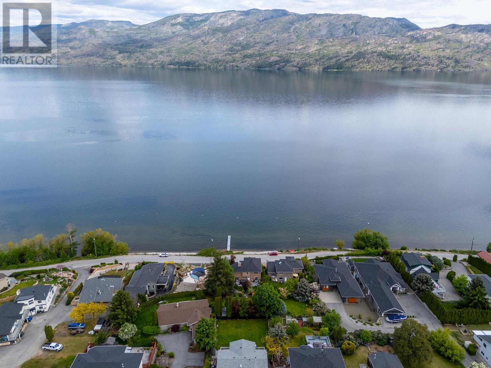 3838 Beach Avenue, Peachland