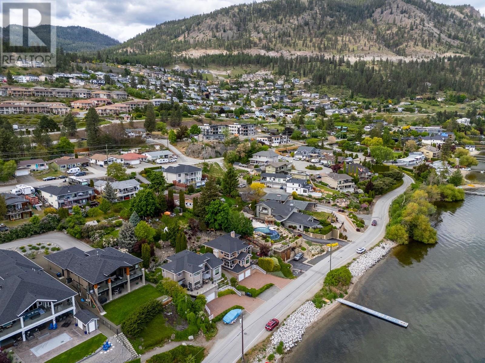  3838 Beach Avenue, Peachland
