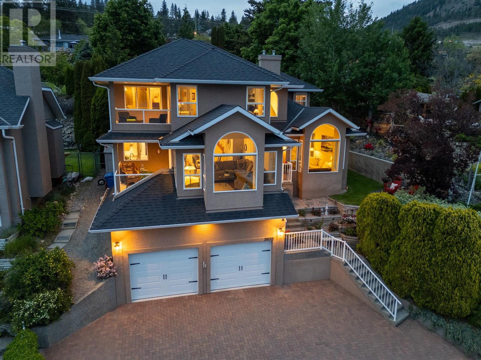  3838 Beach Avenue, Peachland