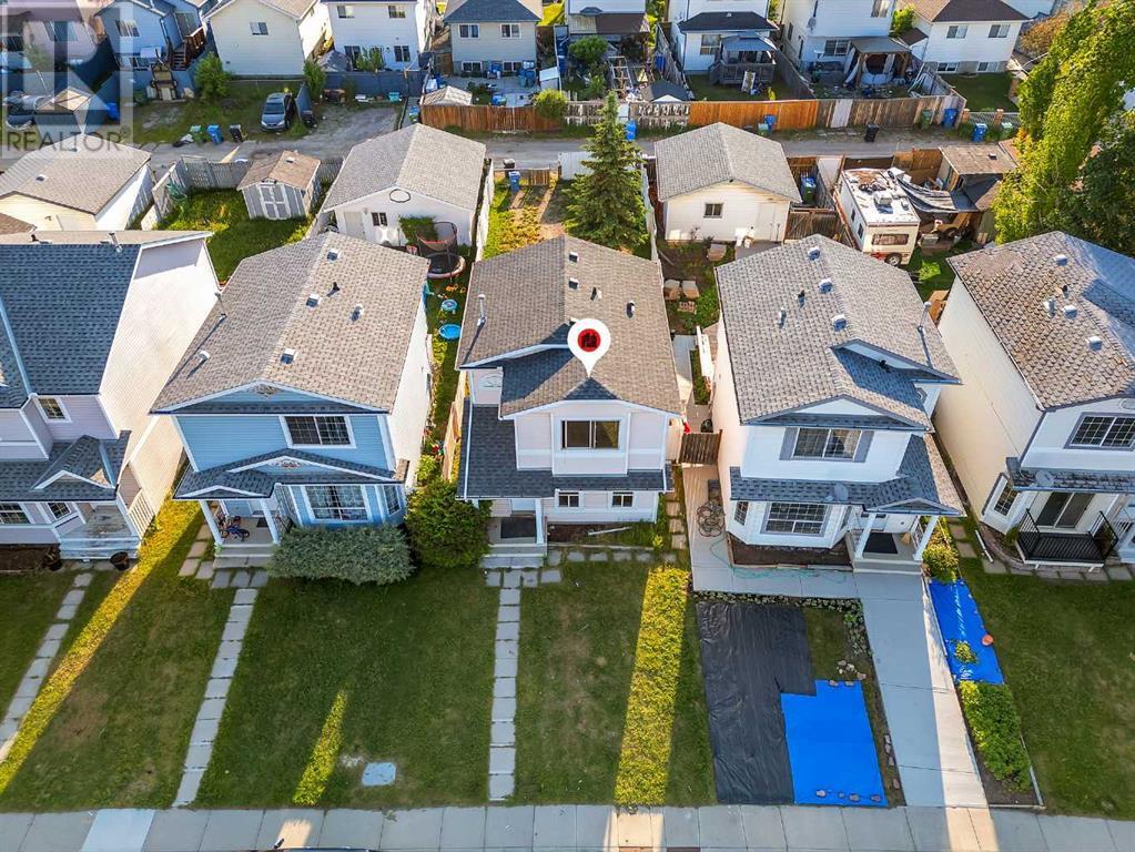 Single Family House for Sale in  San Diego Way NE Monterey Park Calgary 