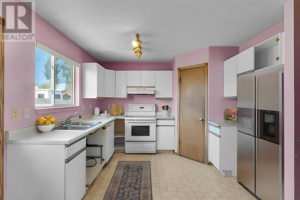 Single Family House for Sale in  San Diego Way NE Monterey Park Calgary 