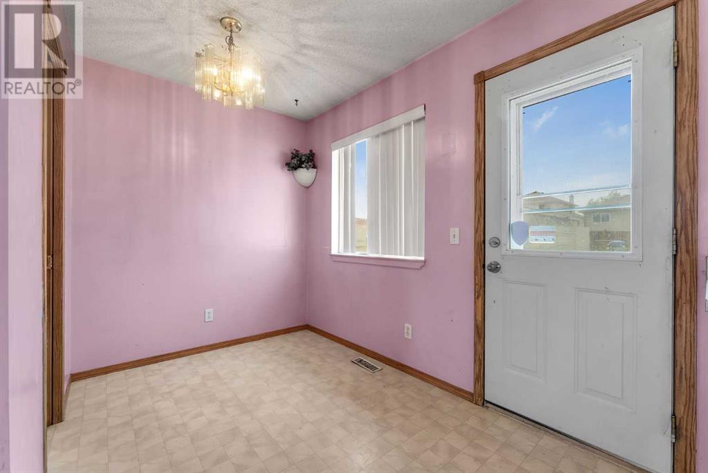 Single Family House for Sale in  San Diego Way NE Monterey Park Calgary 