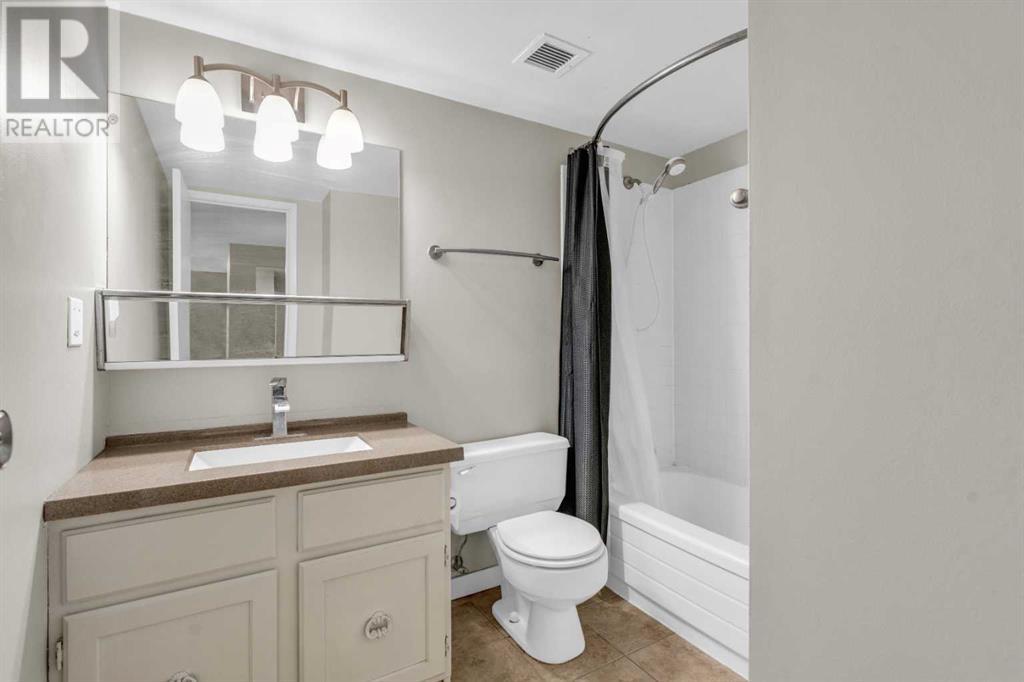 Single Family House for Sale in   Southampton Drive SW Southwood Calgary 