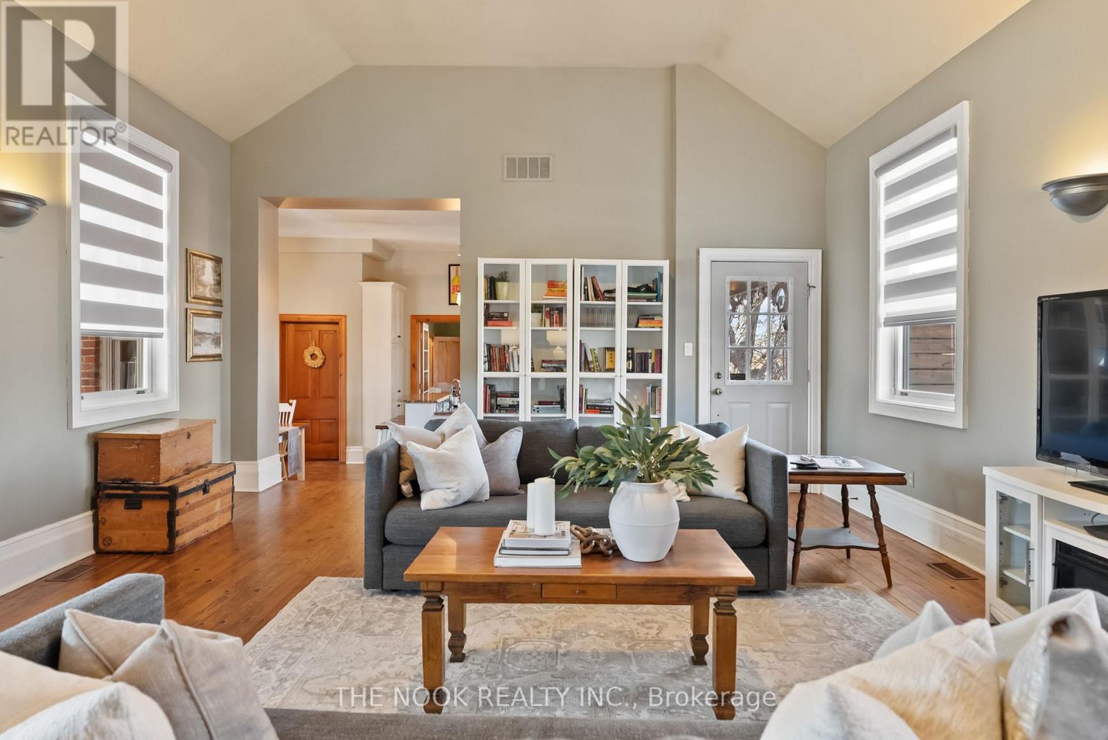 Photo 17 of 227 Scugog Street, Clarington ON