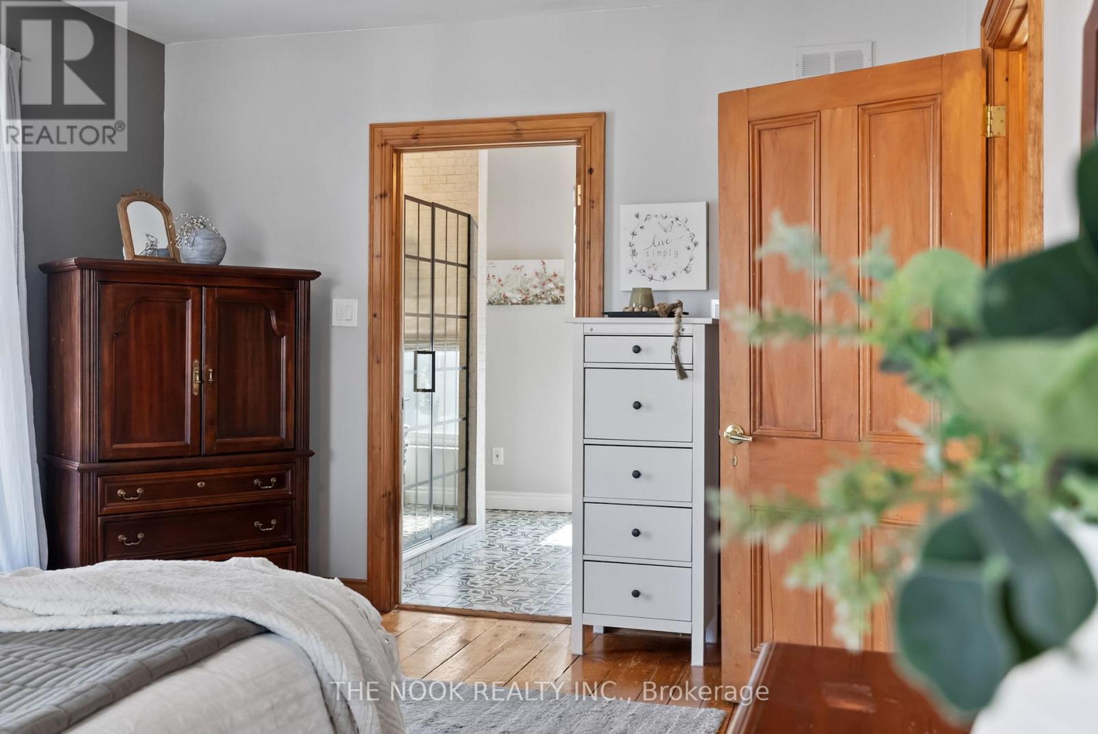 Photo 30 of 227 Scugog Street, Clarington ON