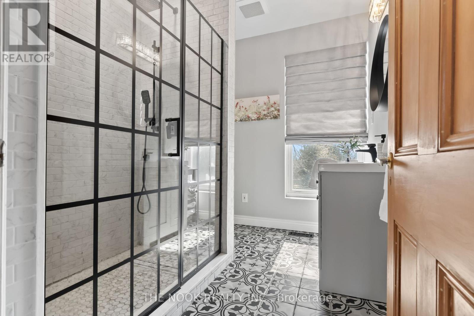 Photo 8 of 227 Scugog Street, Clarington ON
