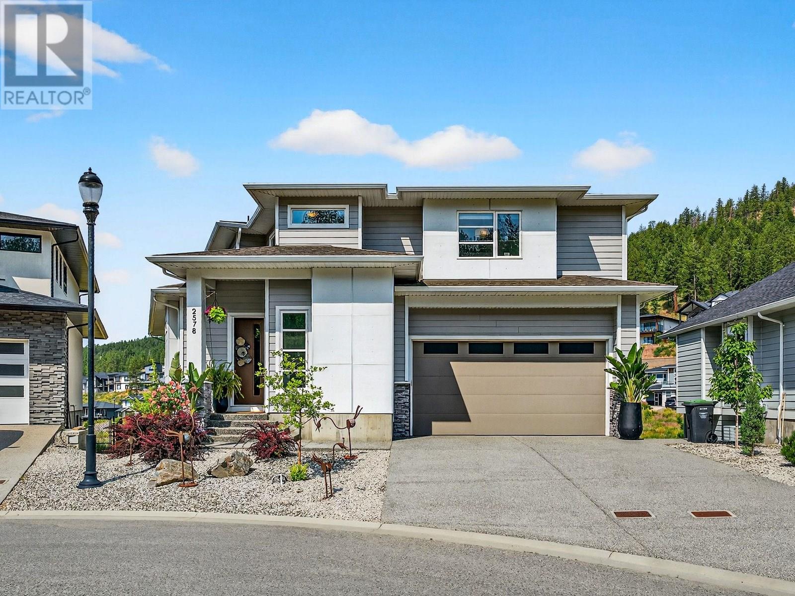  2578 Crown Crest Place, West Kelowna