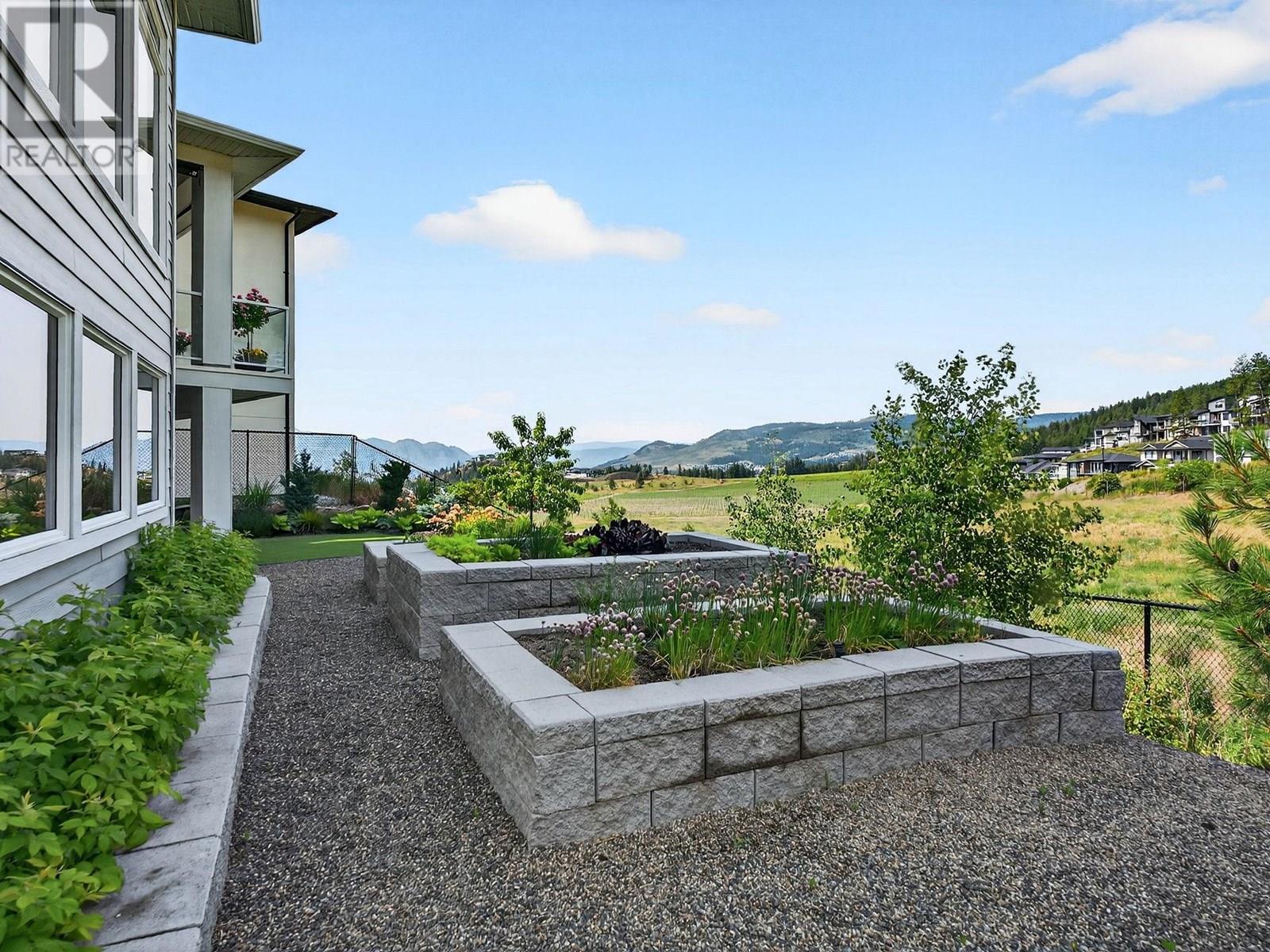  2578 Crown Crest Place, West Kelowna