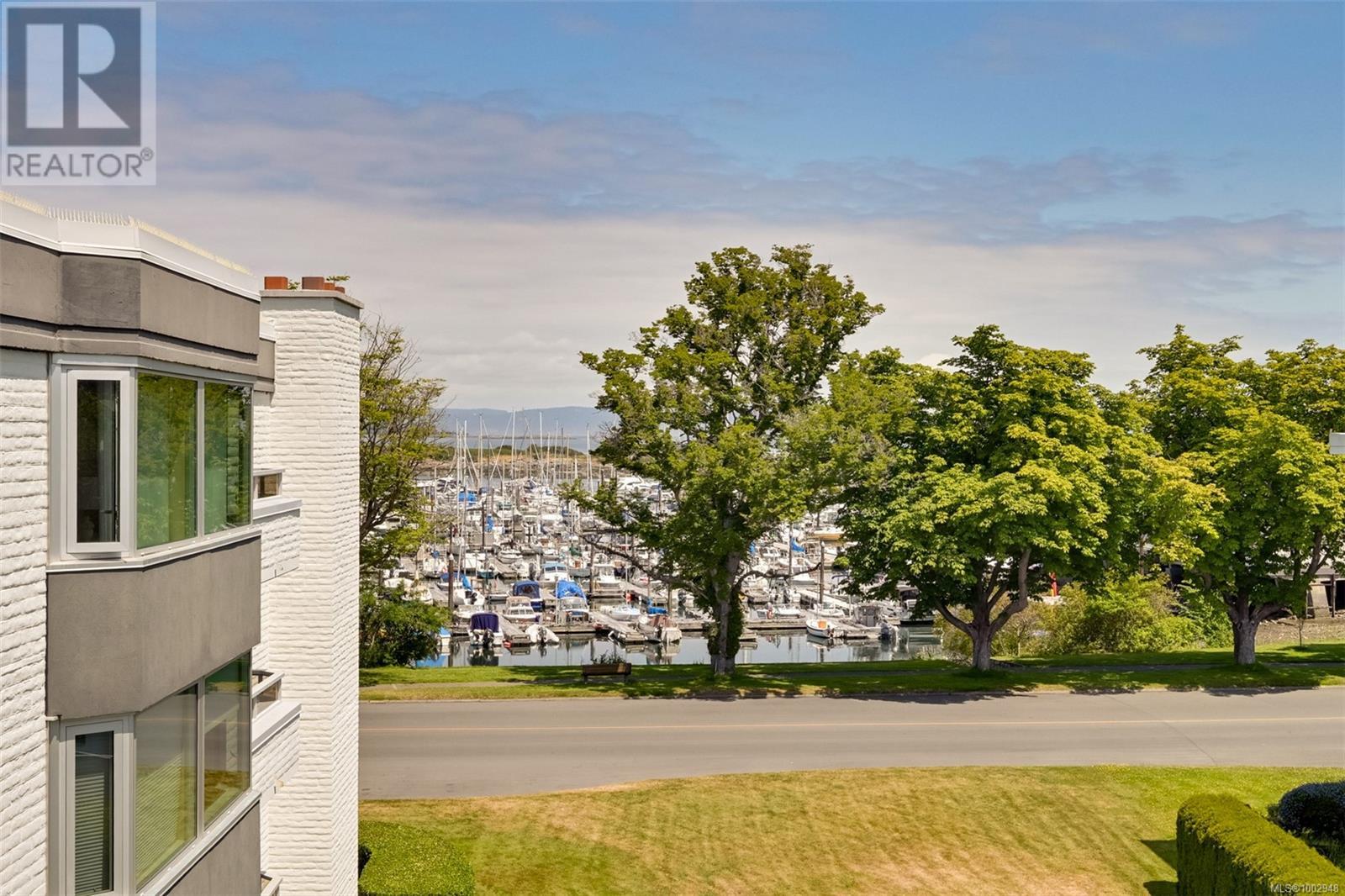 409 1370 Beach Drive, Oak Bay