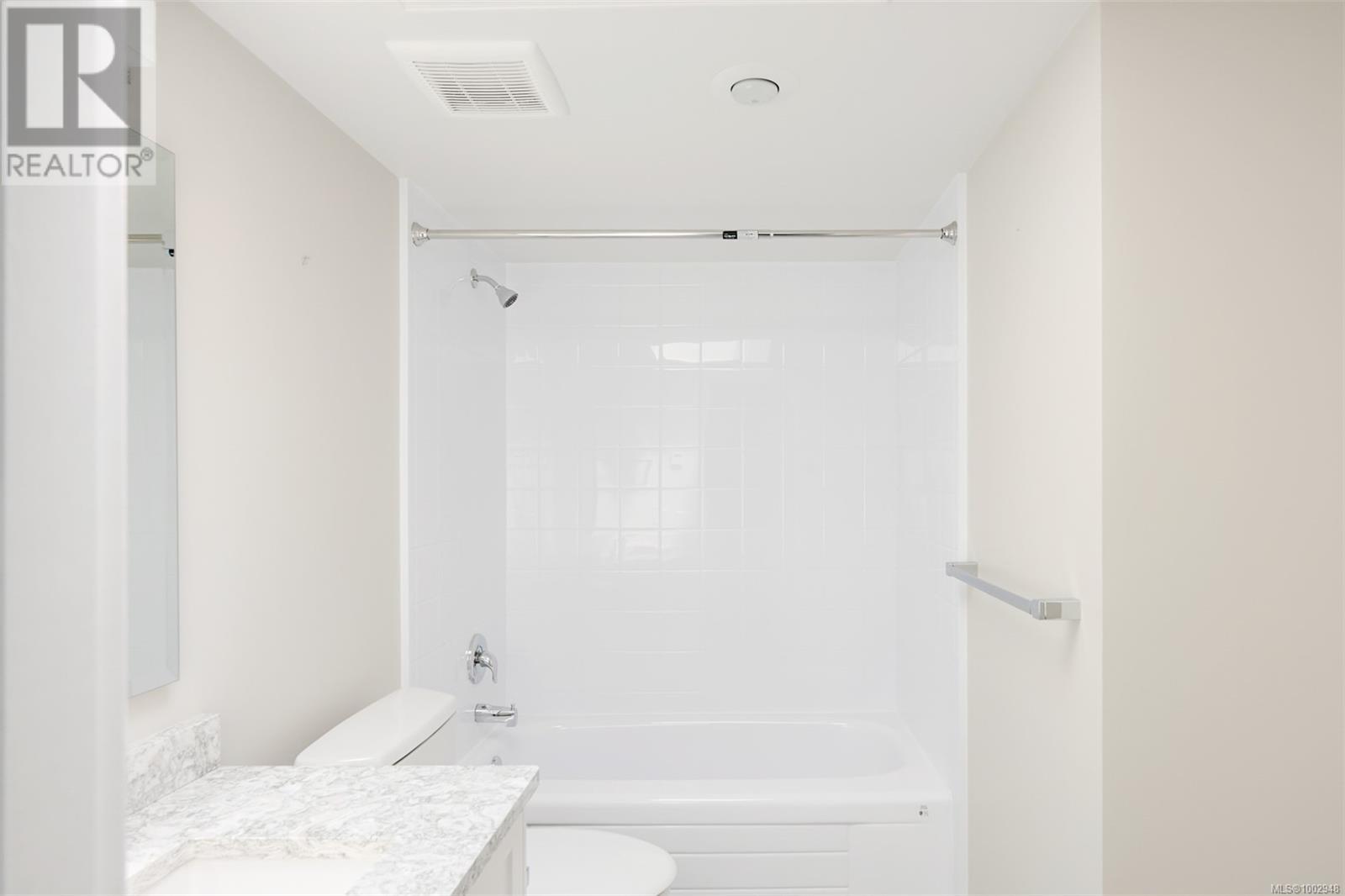 409 1370 Beach Drive, Oak Bay