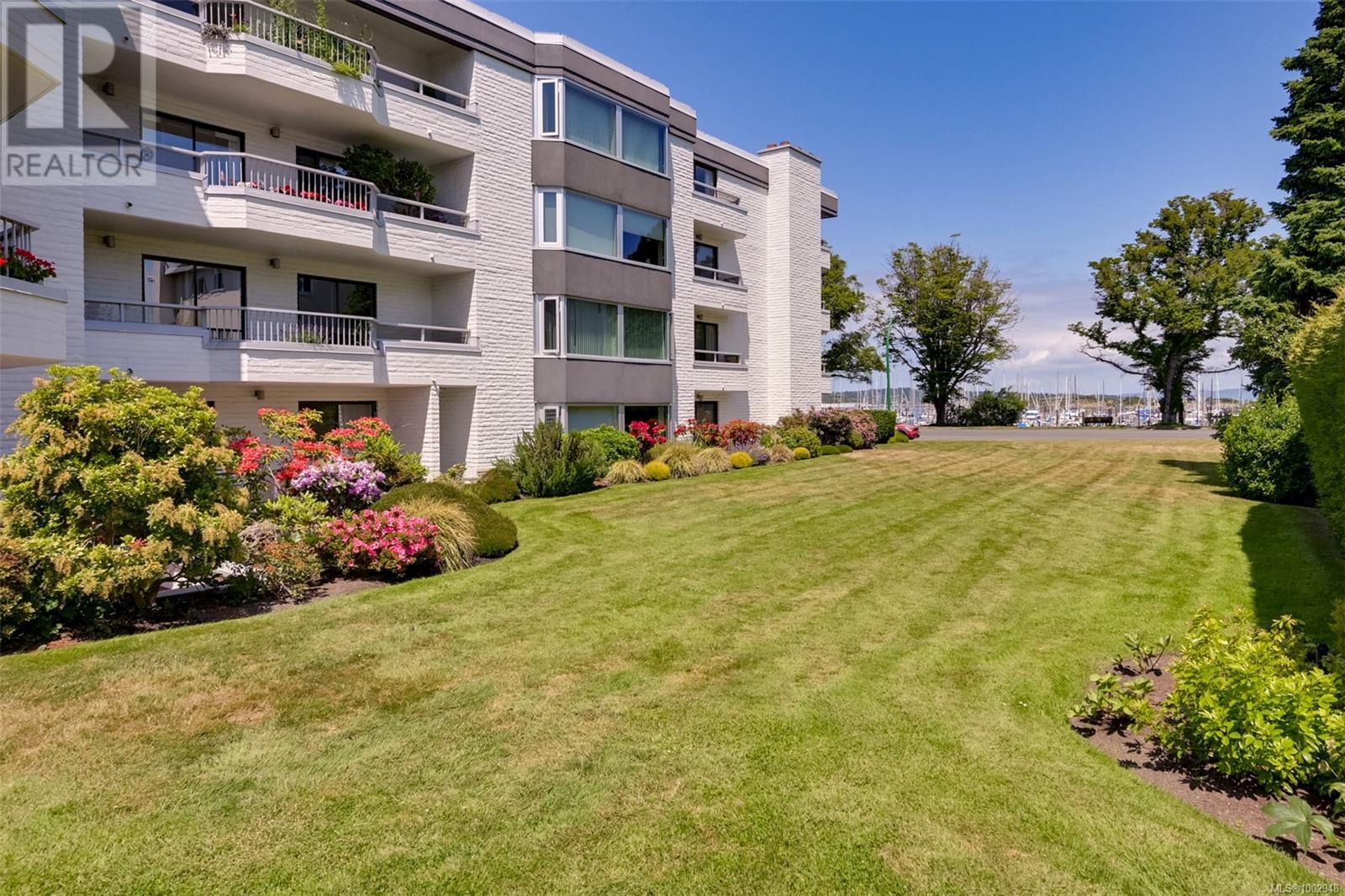 409 1370 Beach Drive, Oak Bay