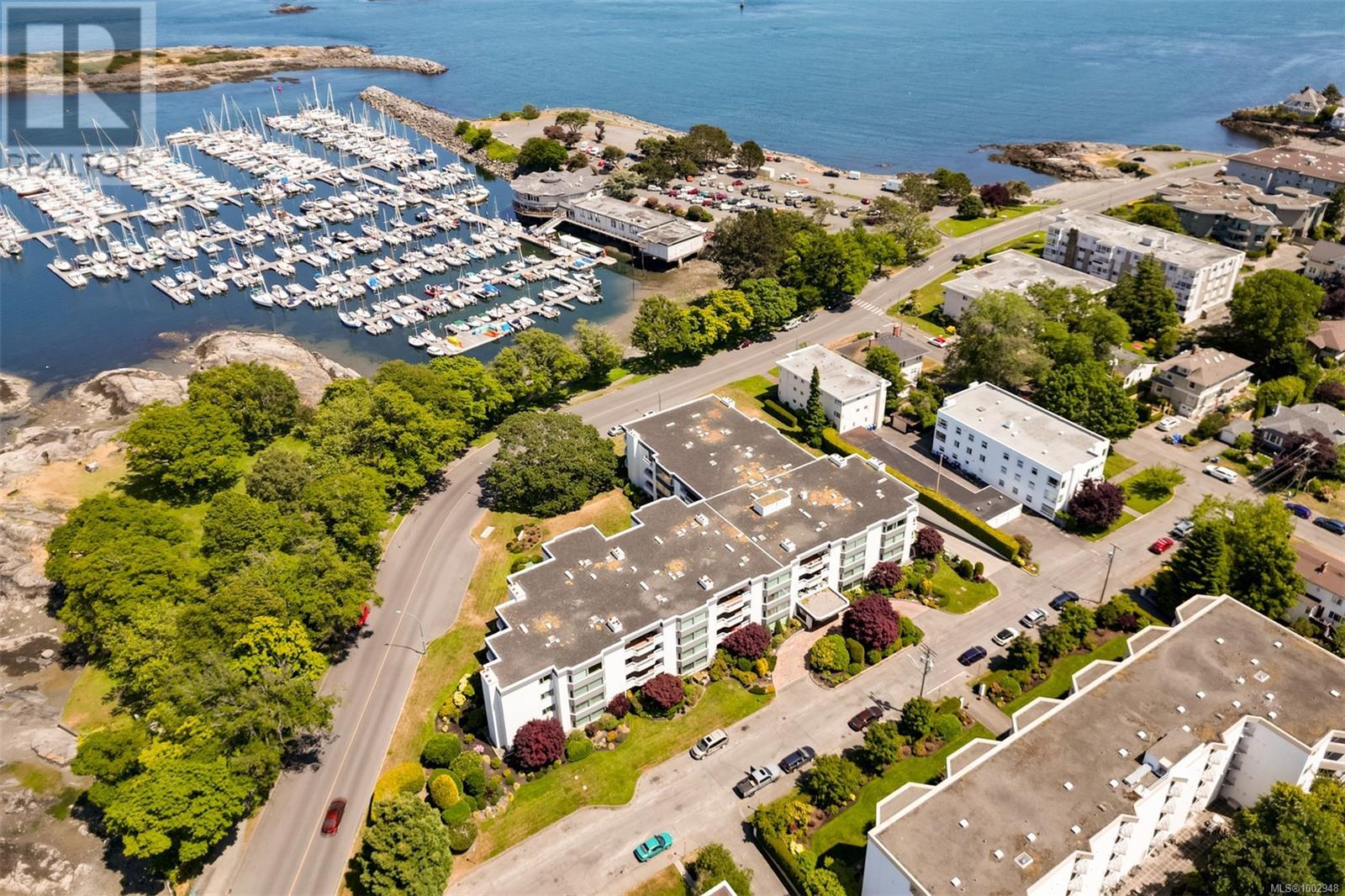409 1370 Beach Drive, Oak Bay