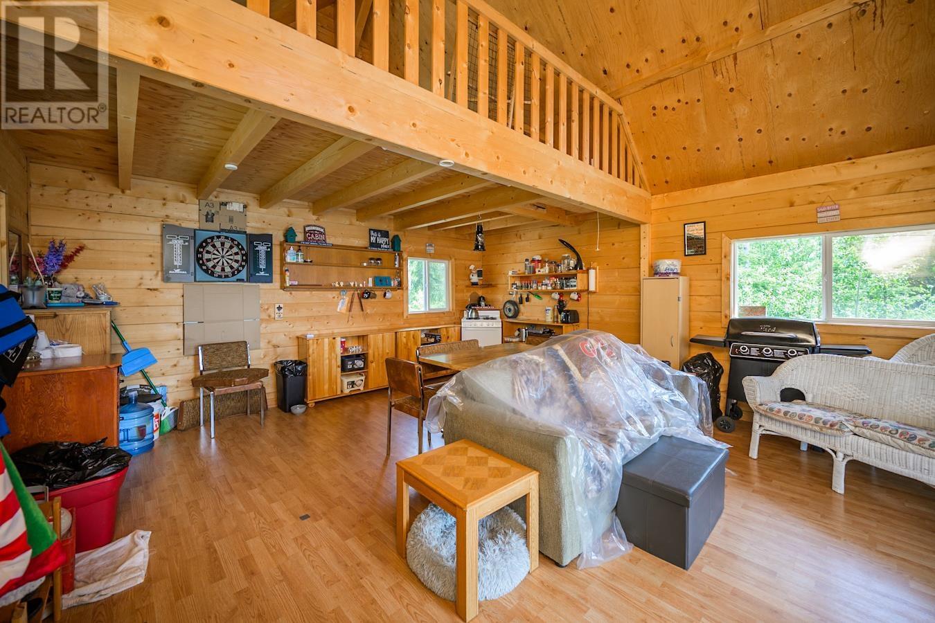 Photo 4 of 45419 Blackwater Road, Vanderhoof BC