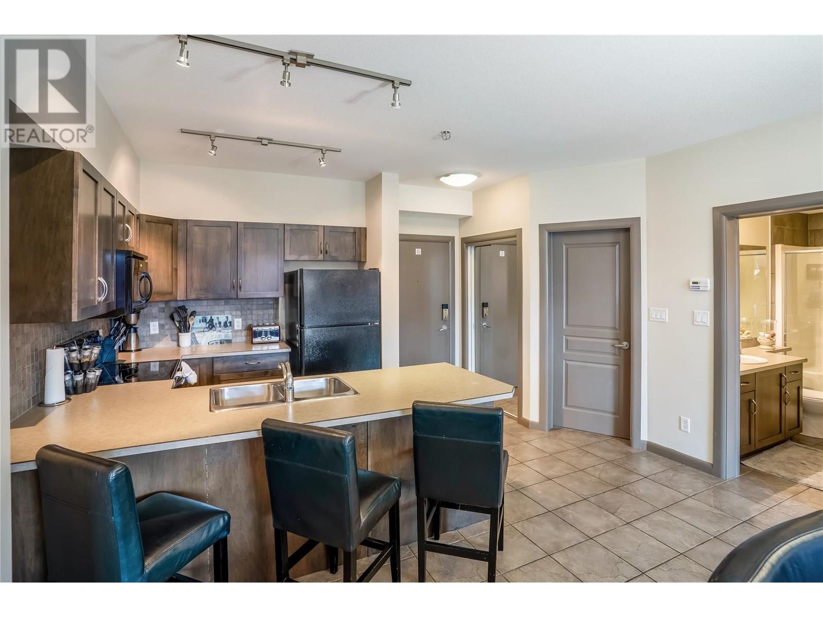Photo 21 of 654 Cook Road Unit 629, Kelowna BC