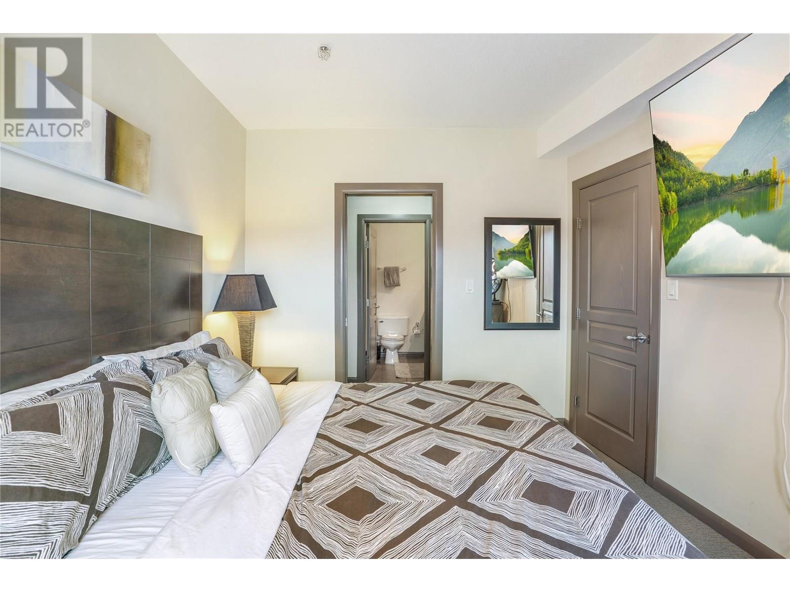Photo 2 of 654 Cook Road Unit 629, Kelowna BC