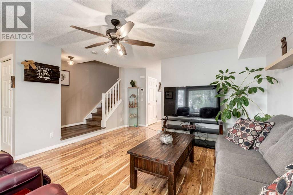 6217 18A Street SE, Calgary, Alberta