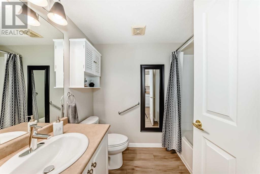 Single Family House for Sale in   Somervale Court SW Somerset Calgary 