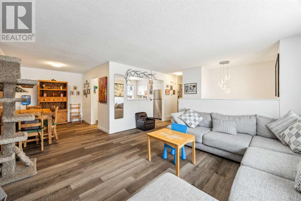 Single Family House Bi-level for Sale in   Avenue SE Penbrooke Meadows Calgary 