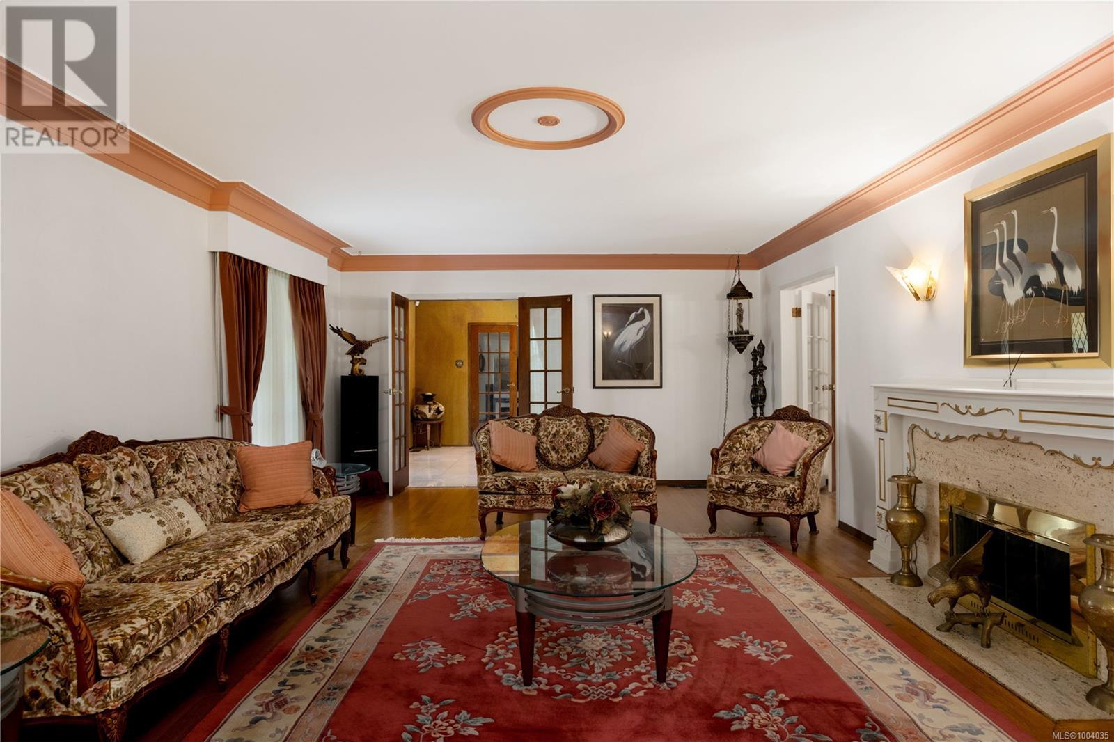  3460 Beach Drive, Oak Bay