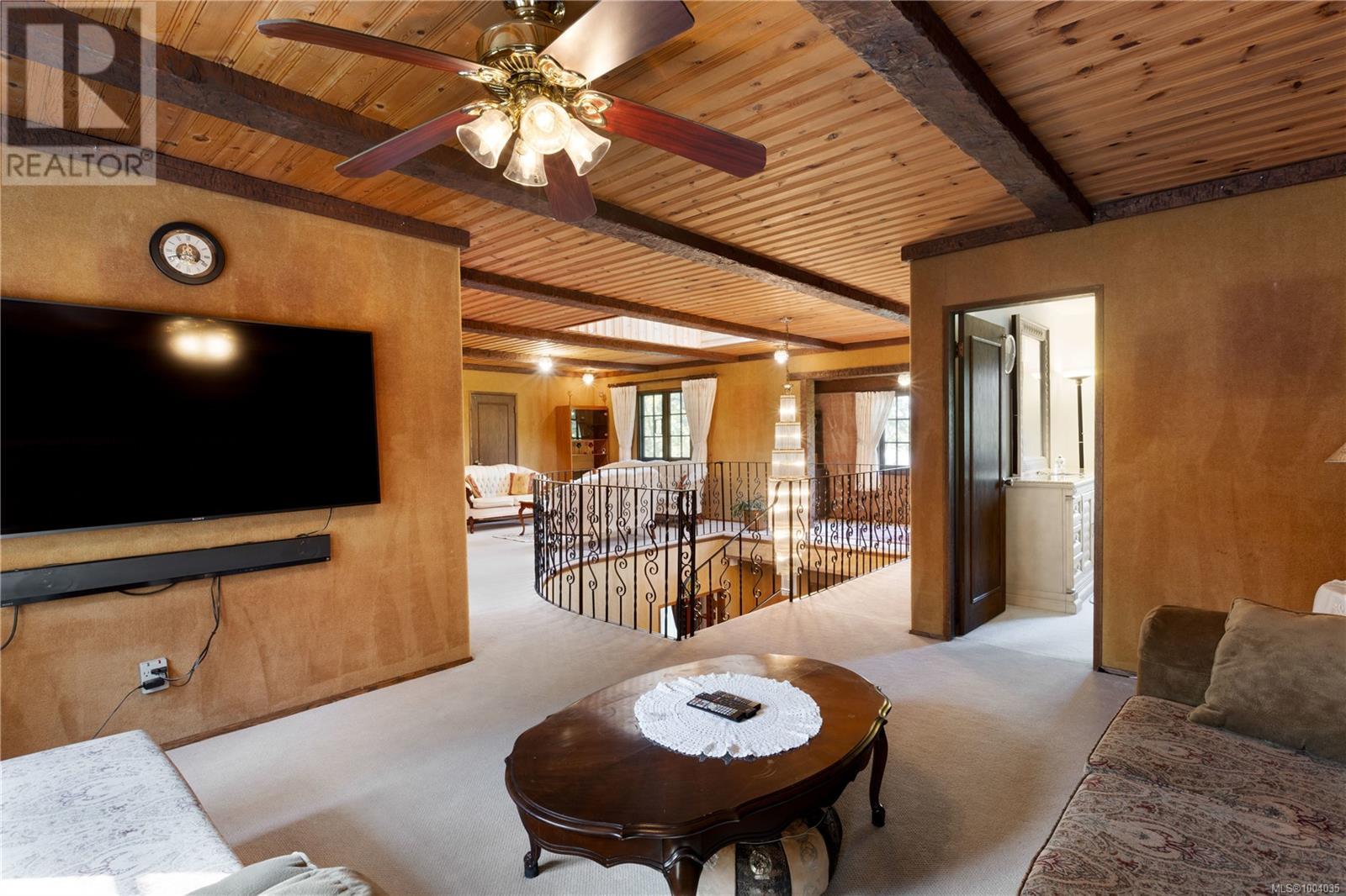  3460 Beach Drive, Oak Bay